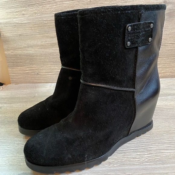 Marc by Marc Jacobs cute black leather and suede hidden wedge boot 38 1/2 8.5 - Picture 2 of 15